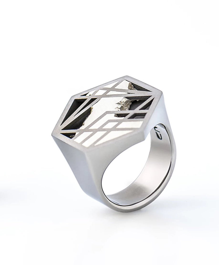 Titianium Ring - Interlace by Carl Noonan Ame Gallery